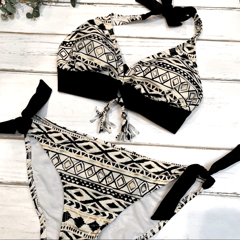 NWOT Sail Club Bikini/ Size L